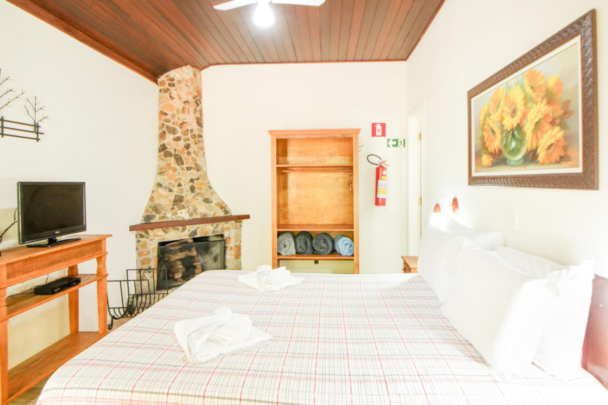 Pousada Highland Santo Antonio do Pinhal Phòng bức ảnh